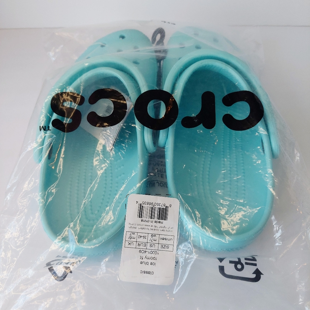โจ SOLD! โจ NWT Crocs Aqua Blue Classic Clogs Sz Women's 9 / Men's 7 - Picture 10 of 13